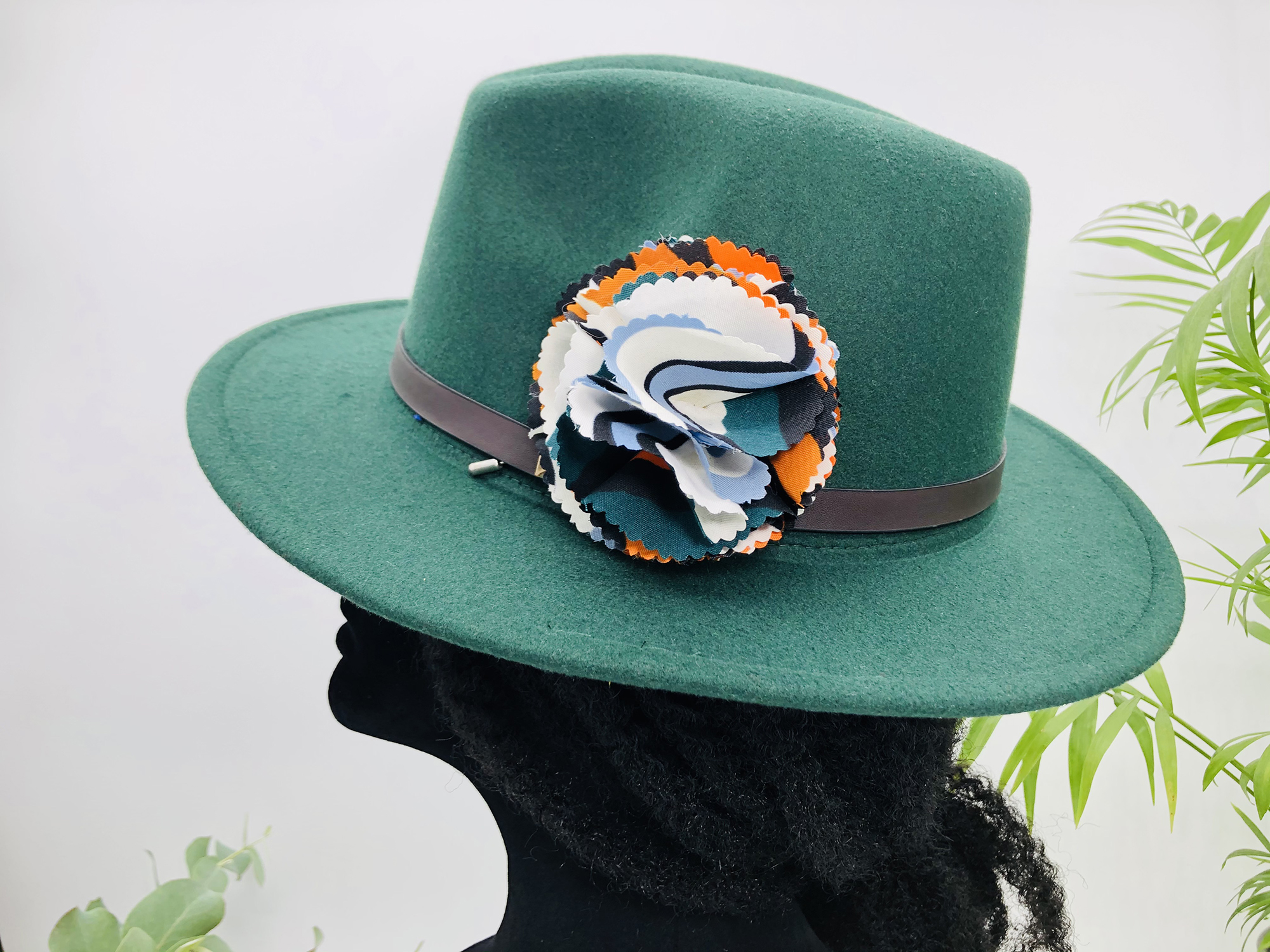 Dark Green Fedora Hat with Removable Matope African Print pin - Image 4