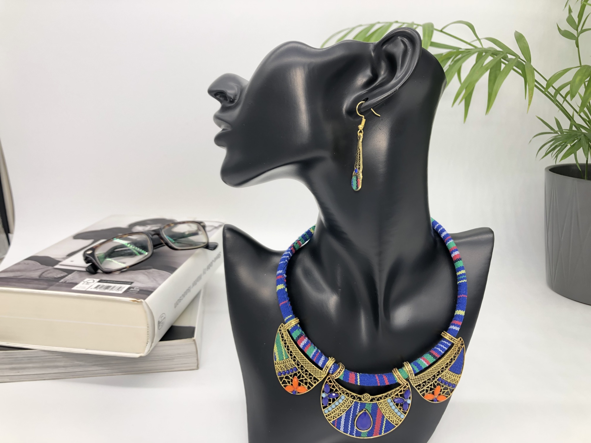 African Boho Necklace and Earring set  - Blue - Image 6