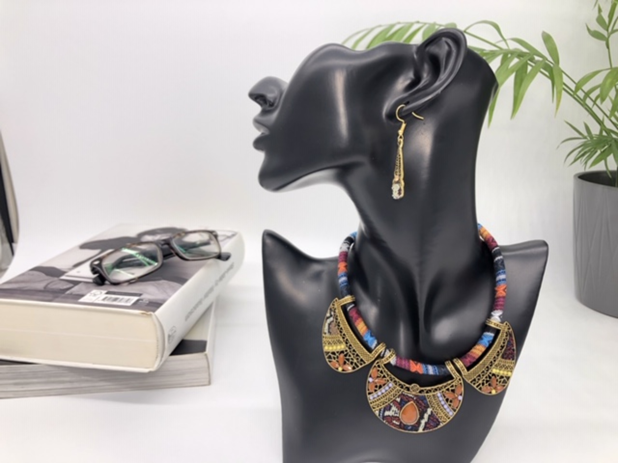 African Boho Necklace and Earring set - Coffee - Image 3