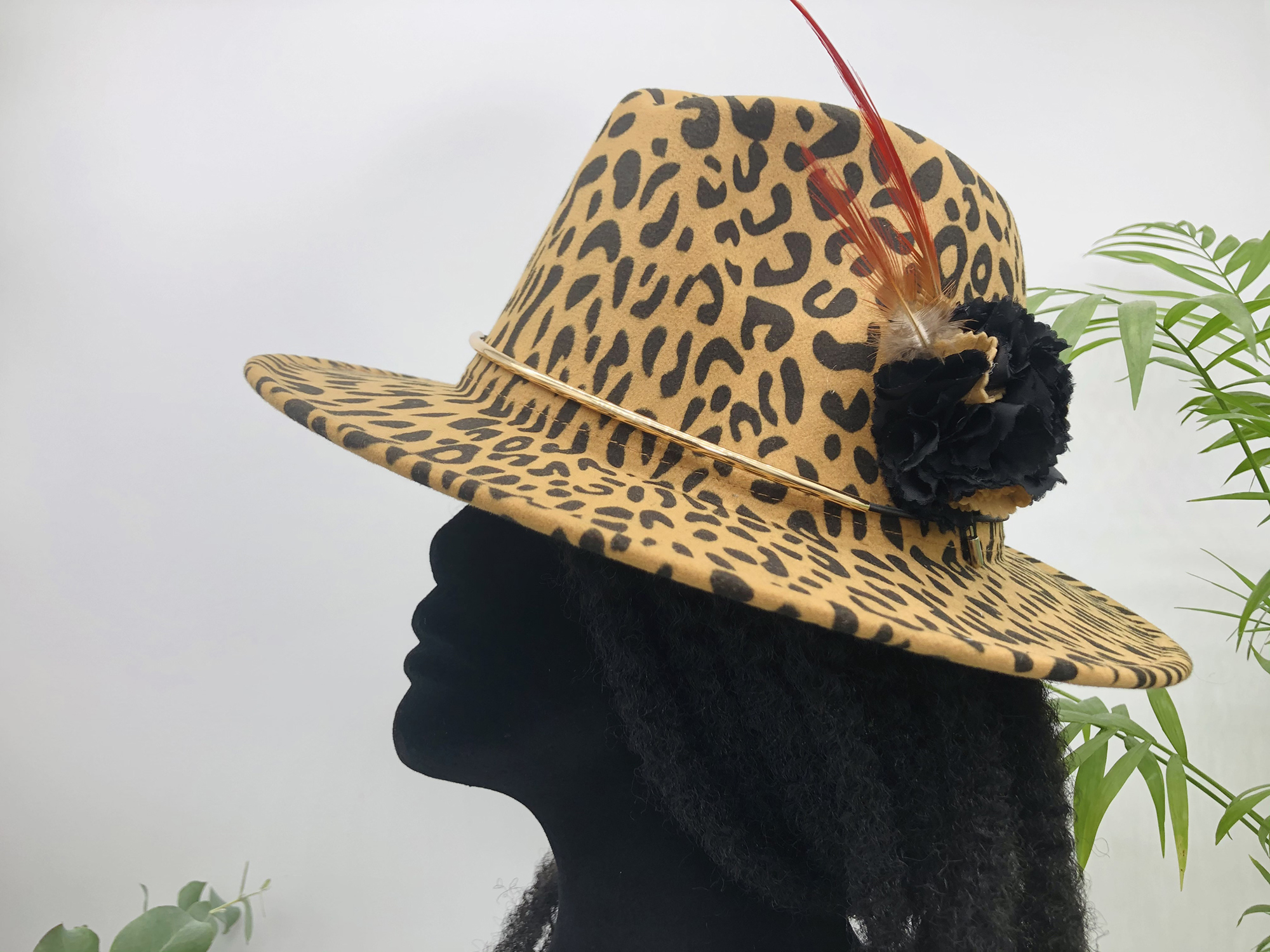 Mbada Beige Fedora Hat hat with removable pheasant feather pin - Image 4