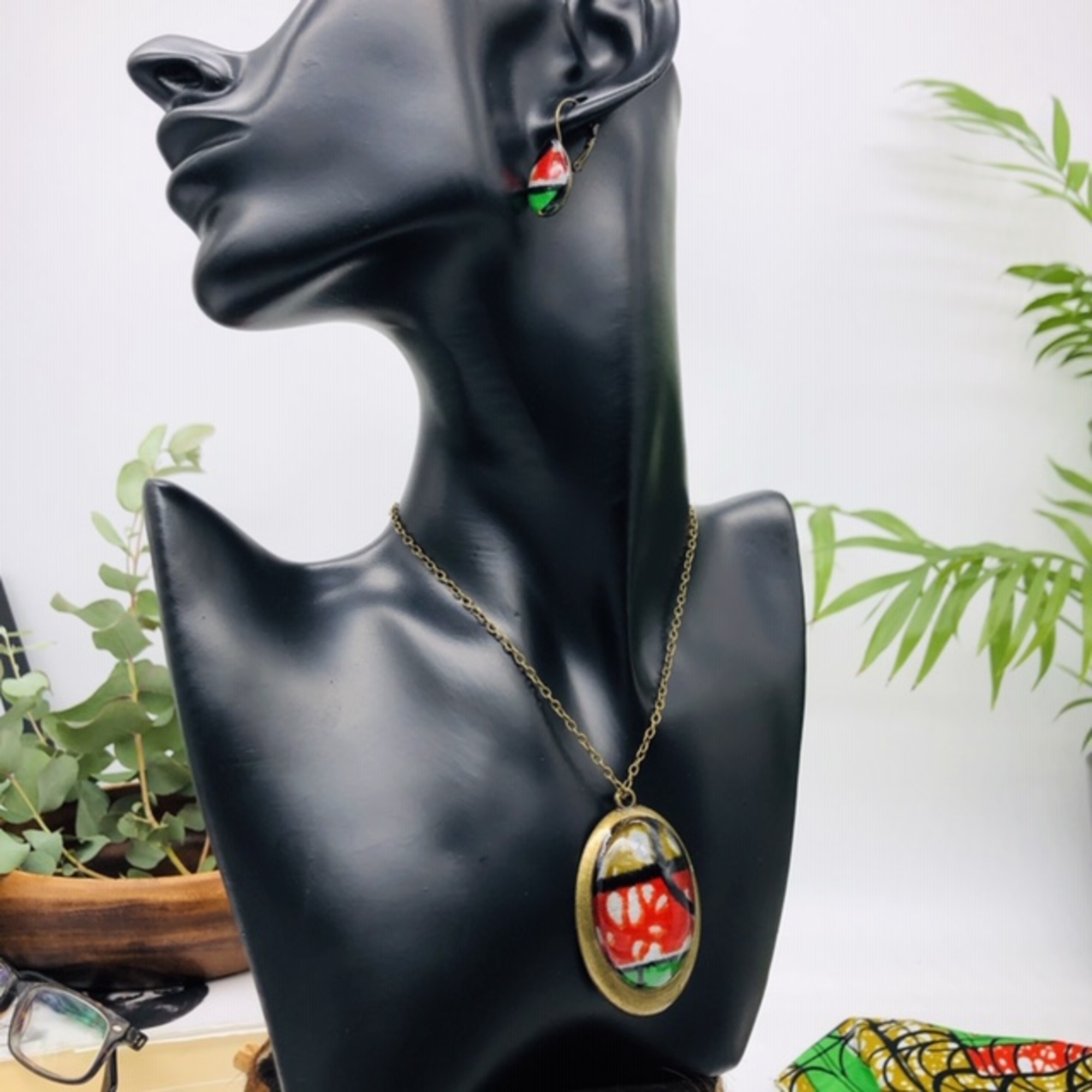 Bendera 30x40mm Antique bronze African Print Style Pendant and Earring Set - Image 6