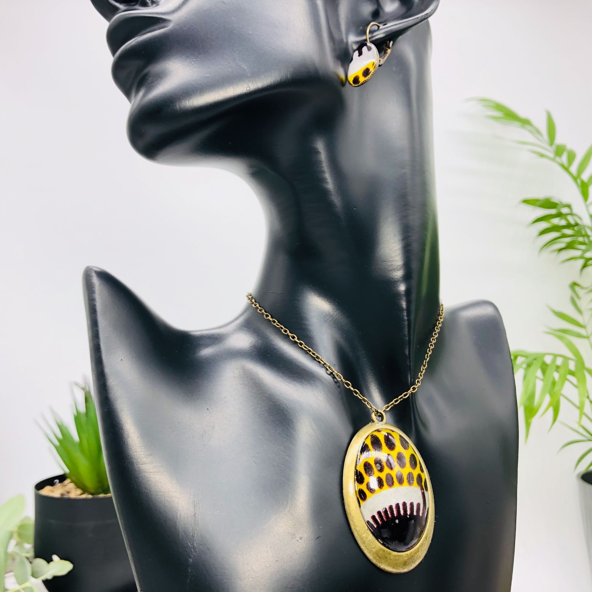 Duara 30x40mm Antique bronze African African Print Style Pendant and Earring Set - Image 5