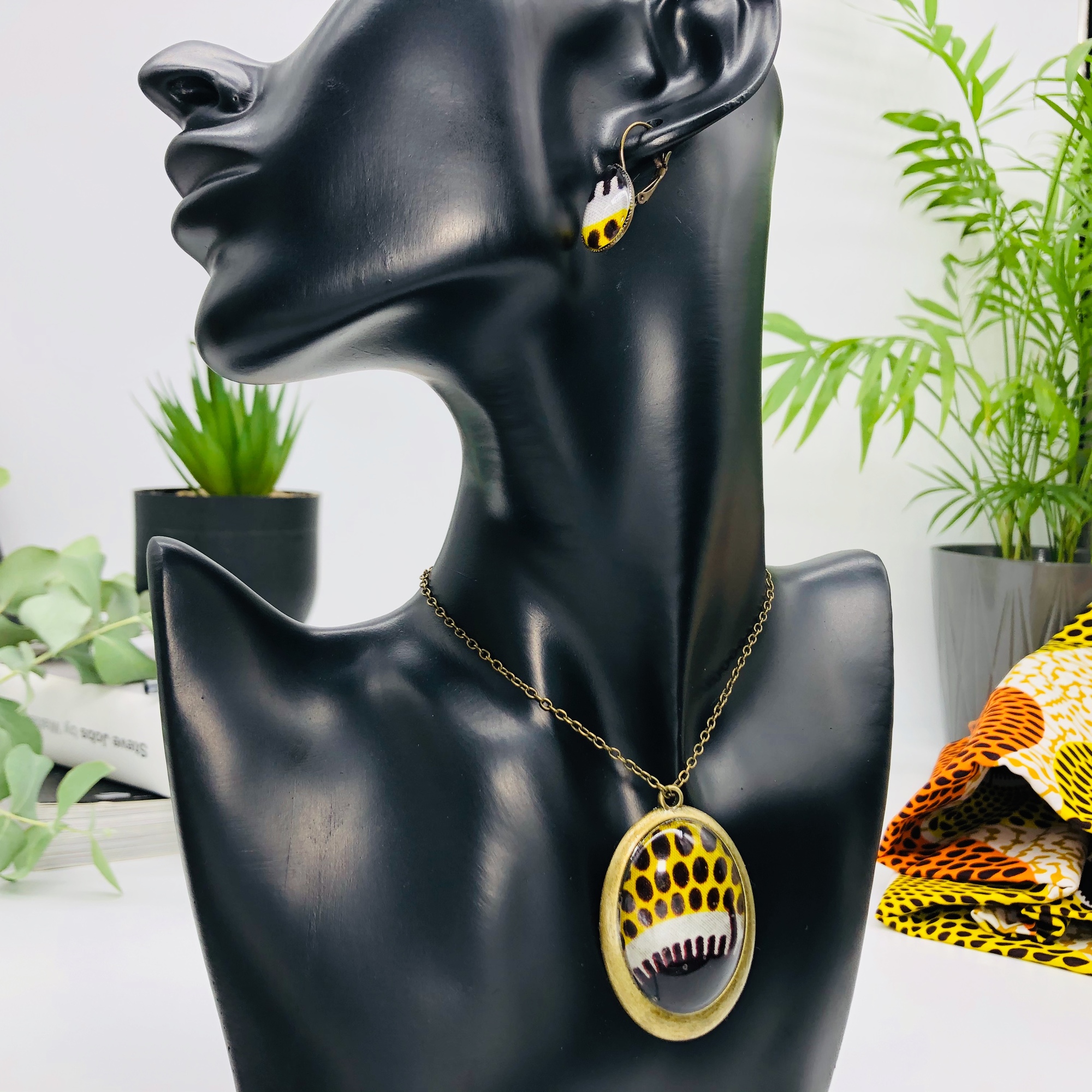 Duara 30x40mm Antique bronze African African Print Style Pendant and Earring Set - Image 9
