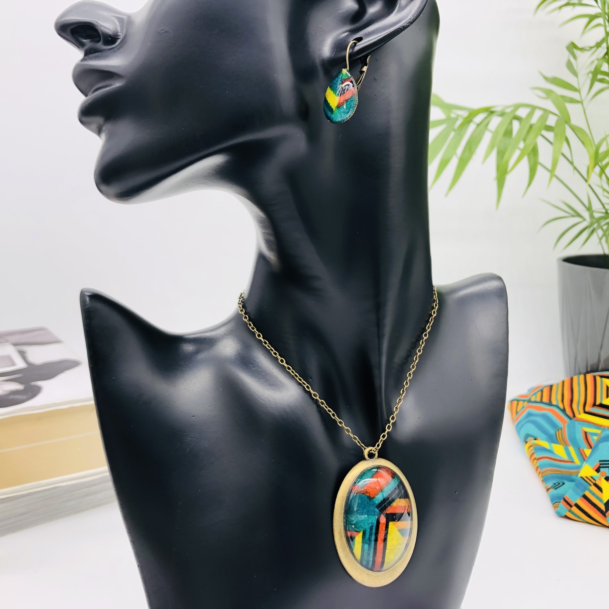 Kenterised 30x40mm Antique bronze African Print Style Pendant and Earring Set - Image 9
