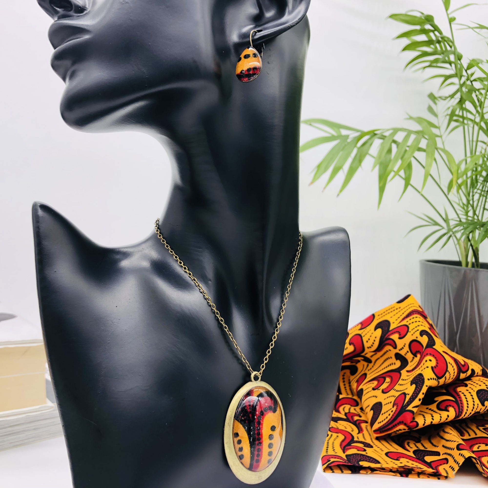 Khoho 30x40mm Antique bronze African Print Style Pendant and Earring Set - Image 2