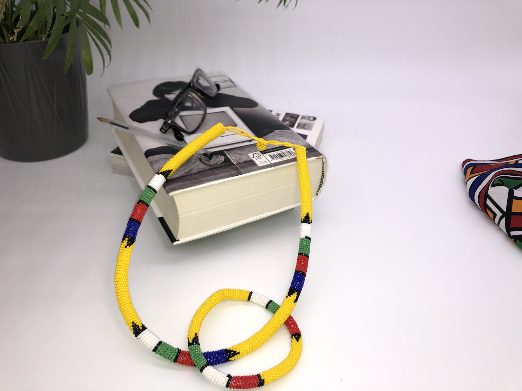African beaded Zulu necklace & bracelet set - yellow - Image 4