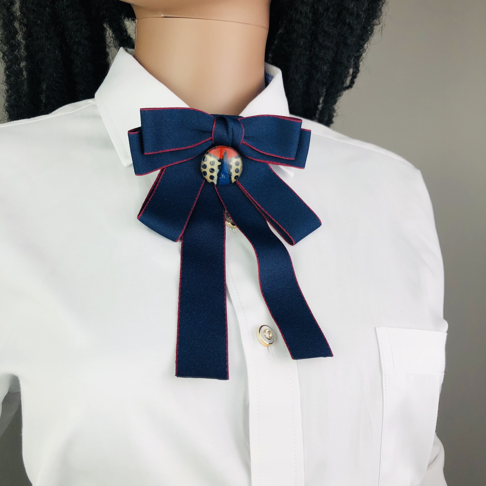 Jabot style bow tie with Wofiira Brooch - Blue with red trim - Image 3