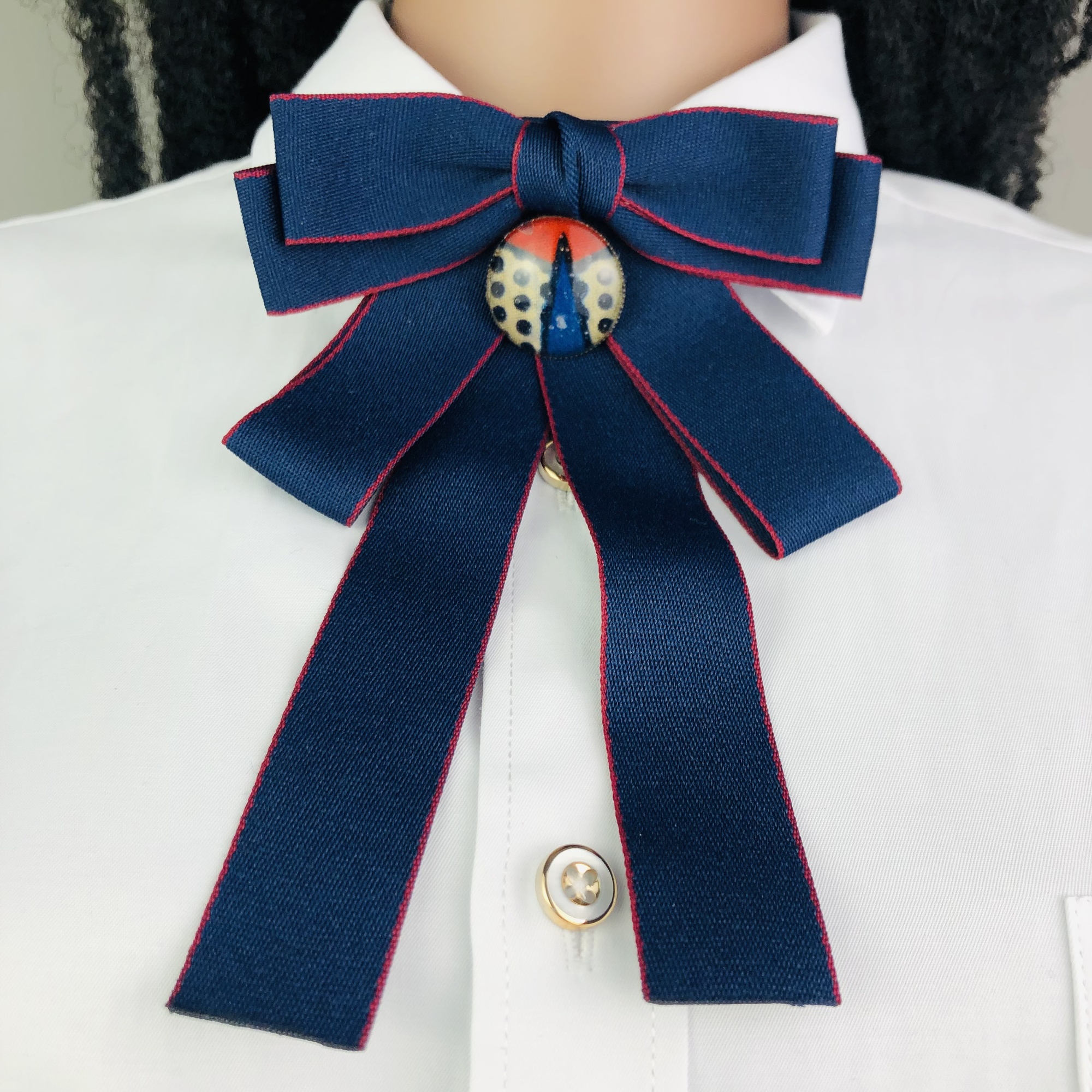 Jabot style bow tie with Wofiira Brooch - Blue with red trim - Image 2