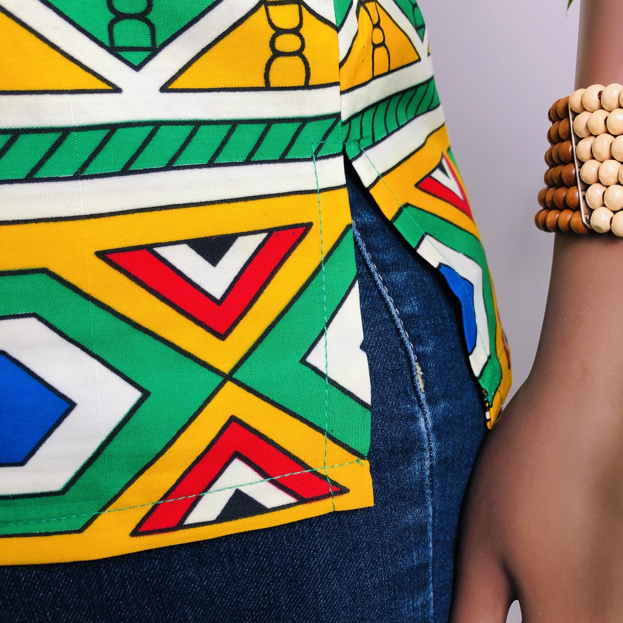 Ndebele Print Green Sleeveless Top -Back Neckline slit fastener - Image 7