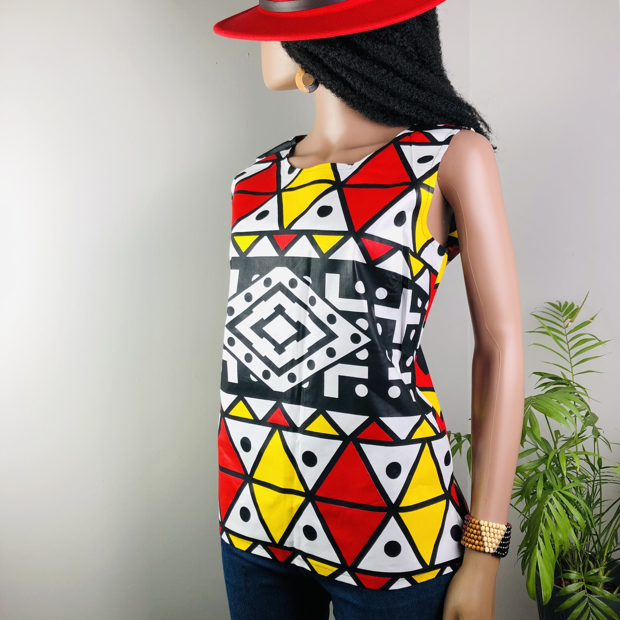Red Samakaka Print Sleeveless Top - Round Neckline - Image 7
