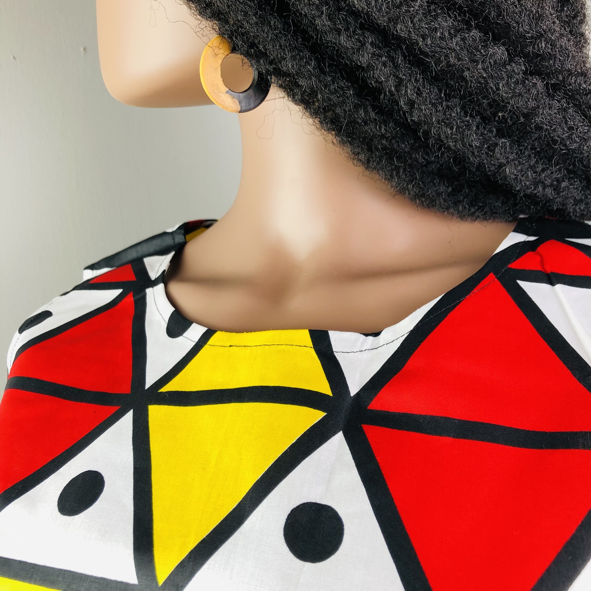 Red Samakaka Print Sleeveless Top - Round Neckline - Image 6