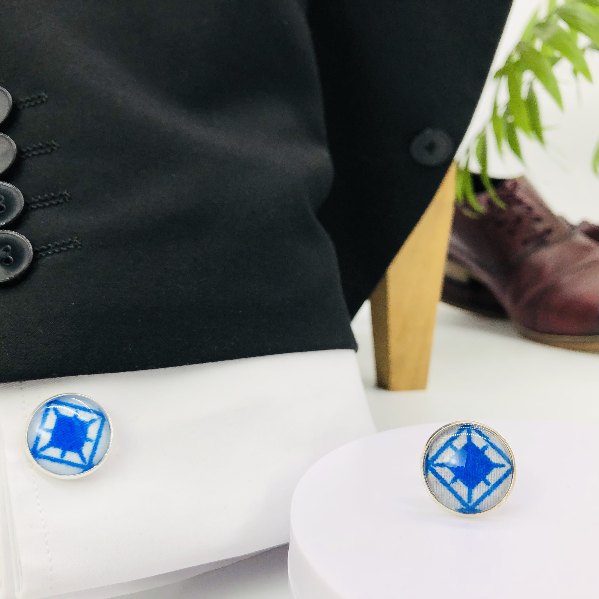 Adalu blue 18mm glass topped  round cufflinks - silver - Image 5