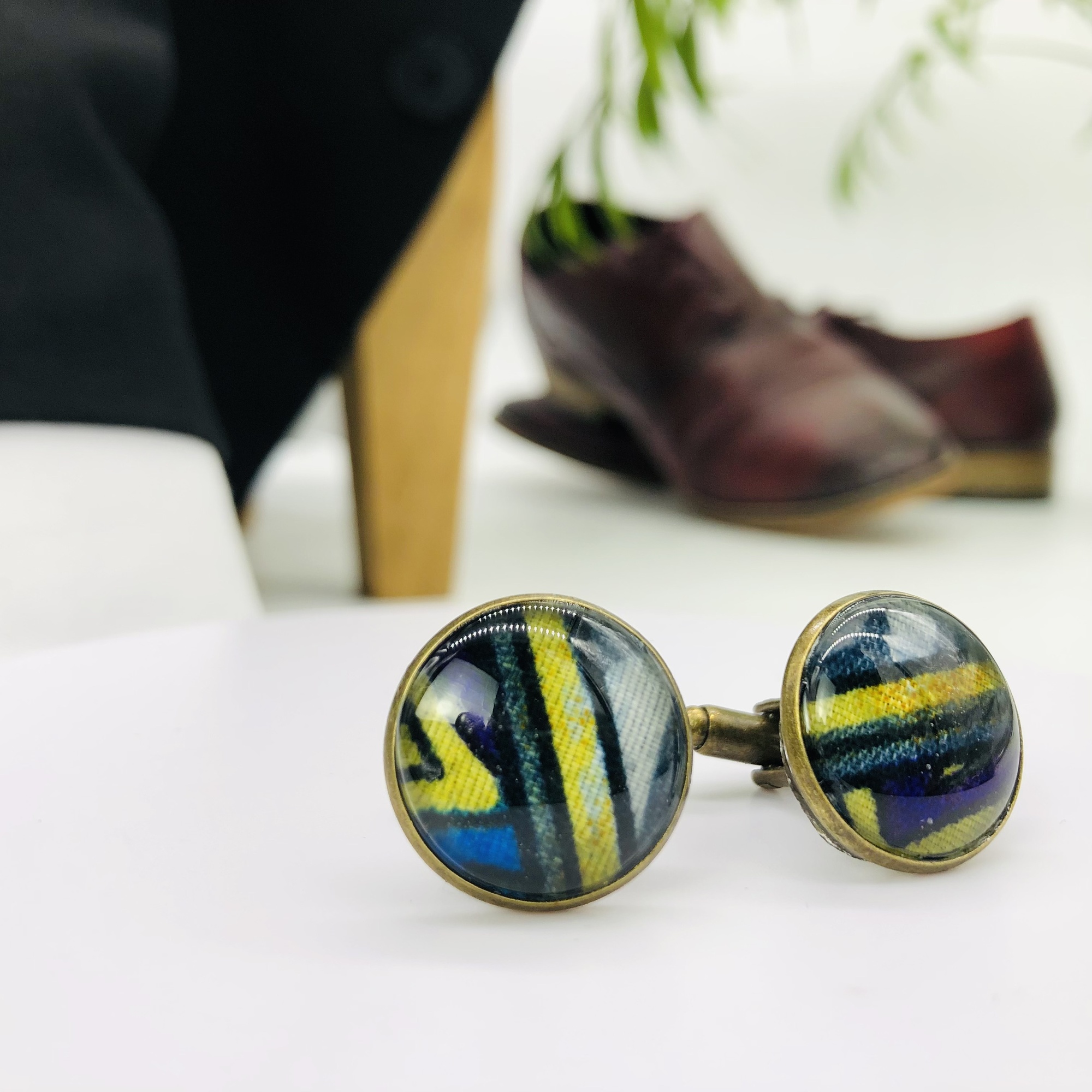 Adalu stem  blue 18mm glass topped  round cufflinks - silver