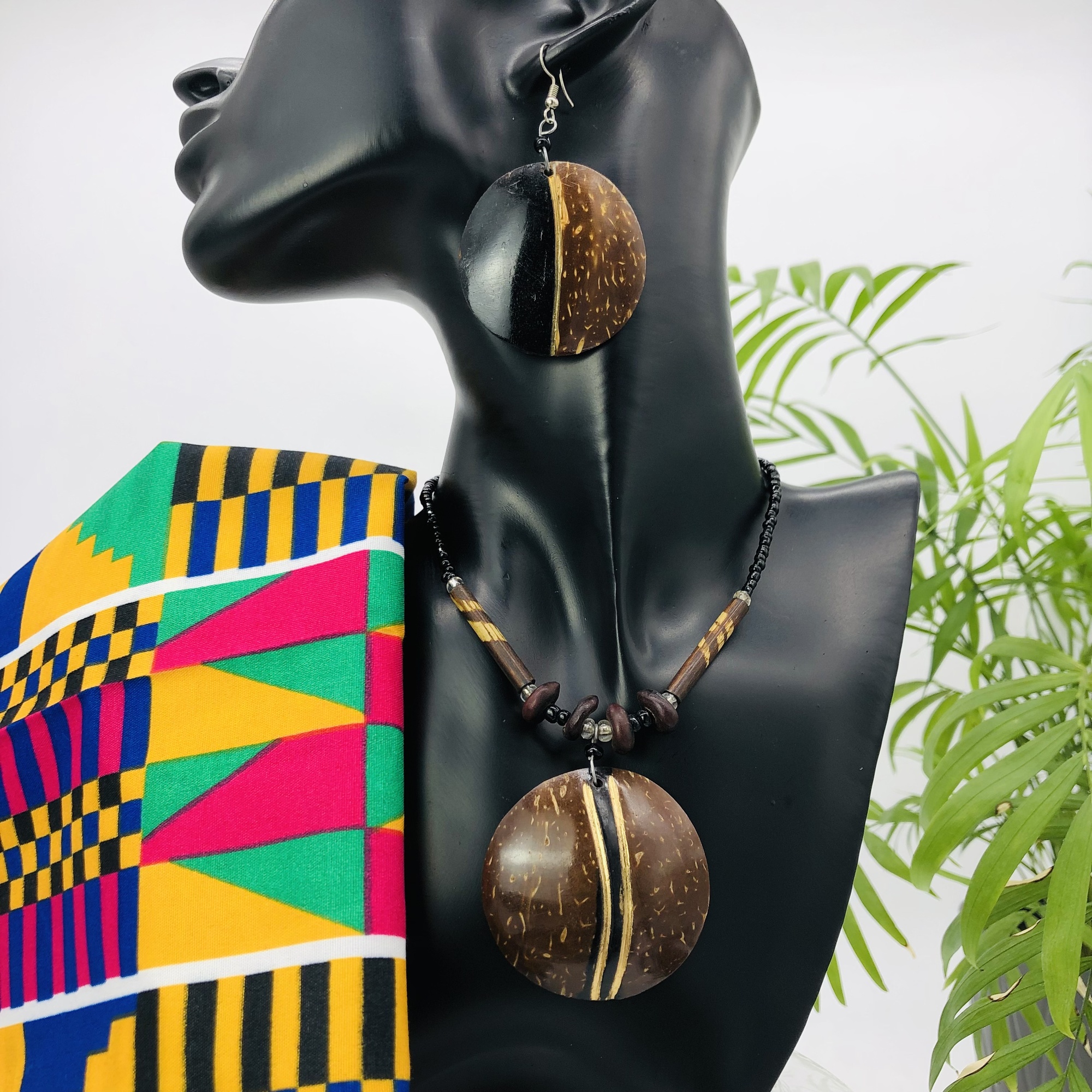 Matamba Pendant Necklace and Earring Set - Mono