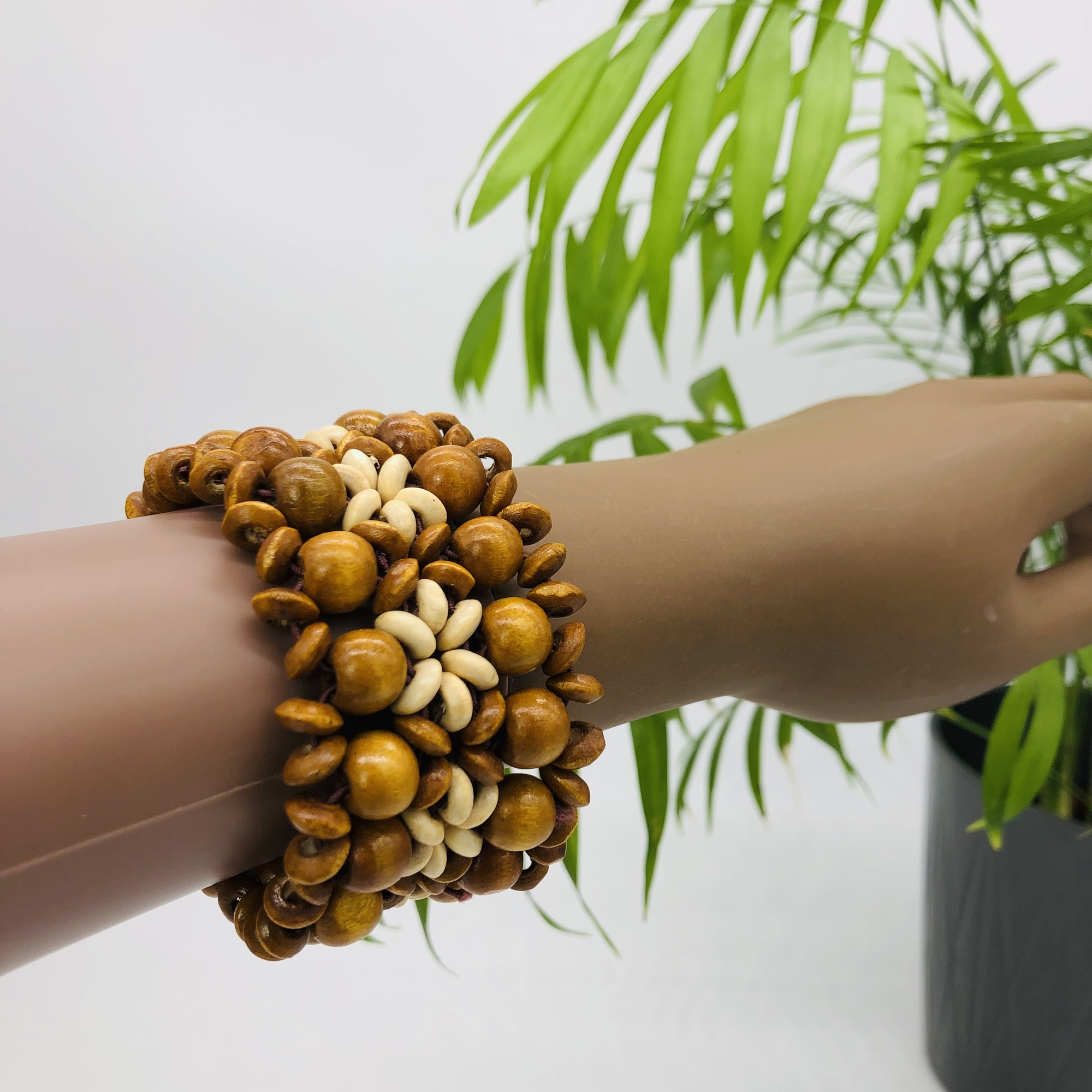 Mbao Bead Bracelet - beige with cream star  - Image 3