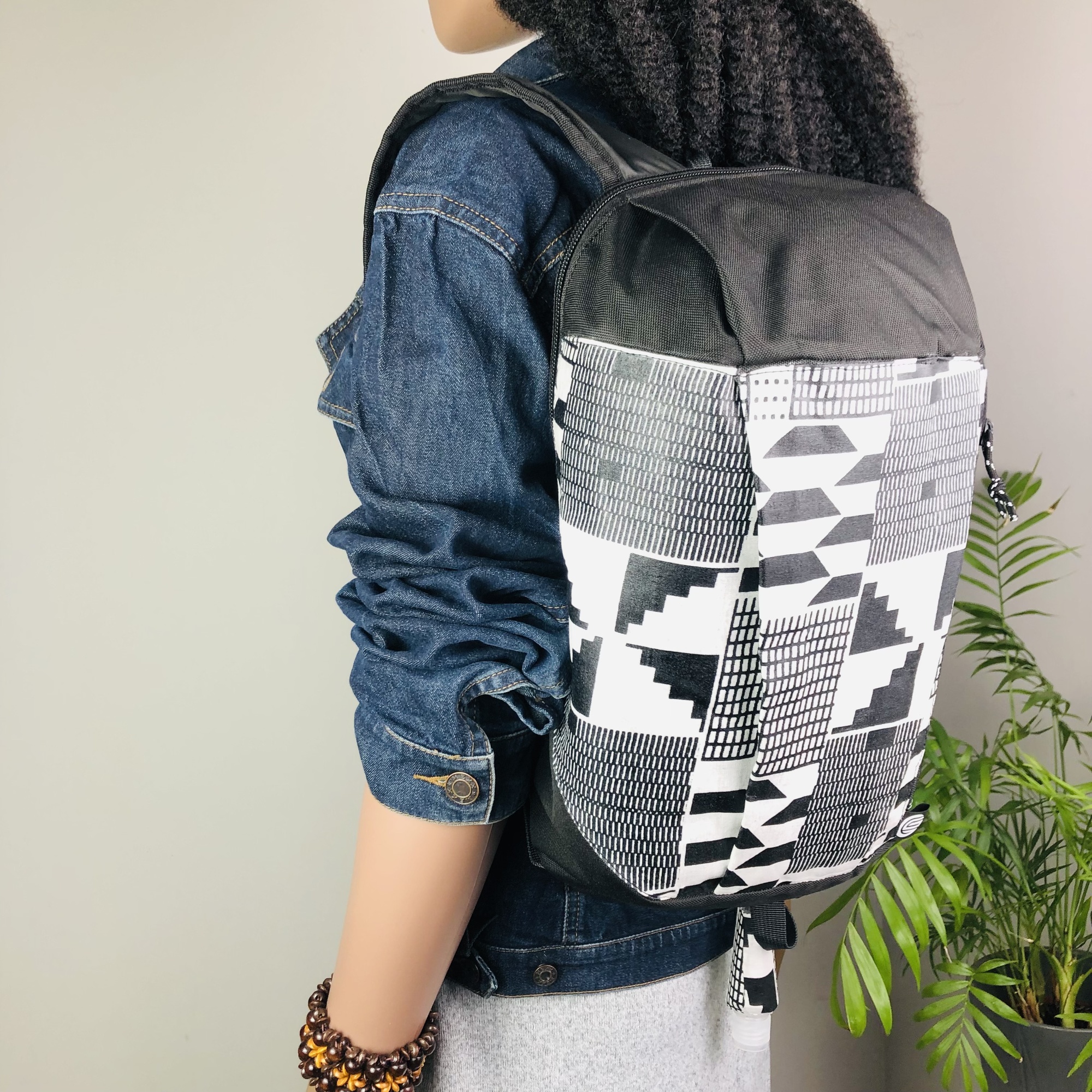 Monochrome Kente 10L Backpack Multipurpose Daypack - Walking, Hiking - black - Image 10