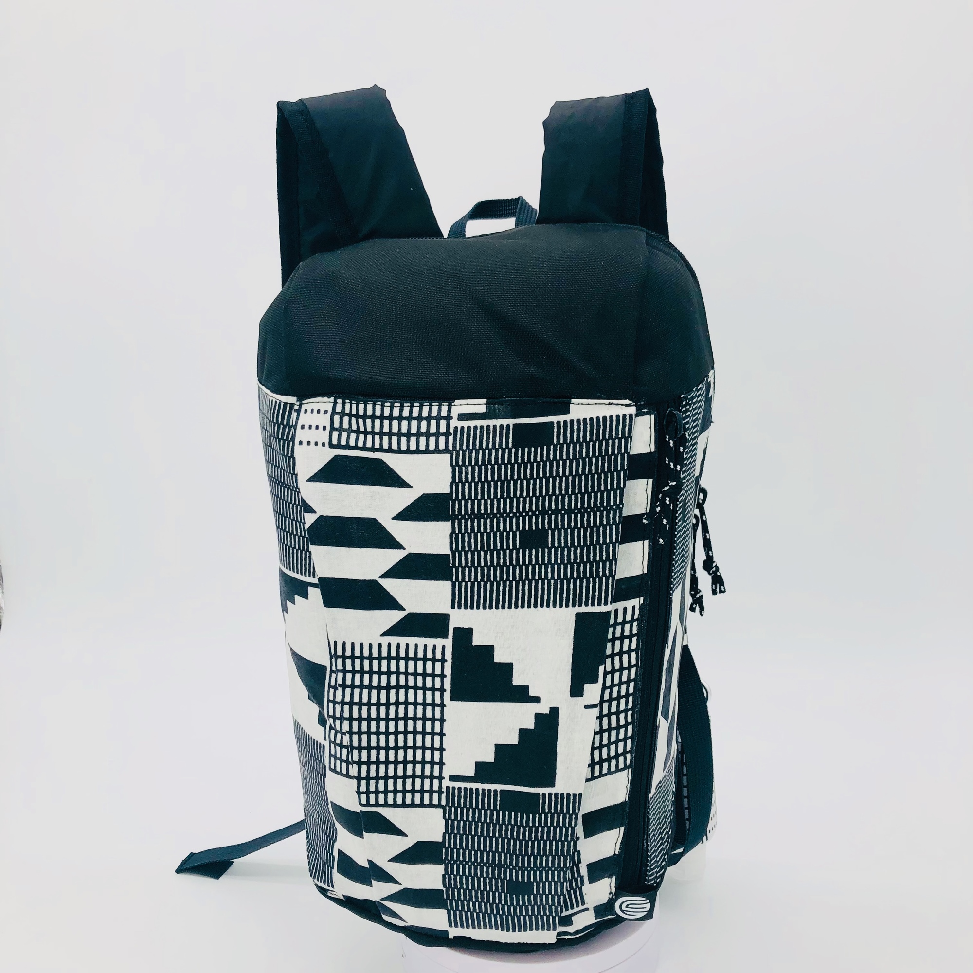 Monochrome Kente 10L Backpack Multipurpose Daypack - Walking, Hiking - black - Image 4