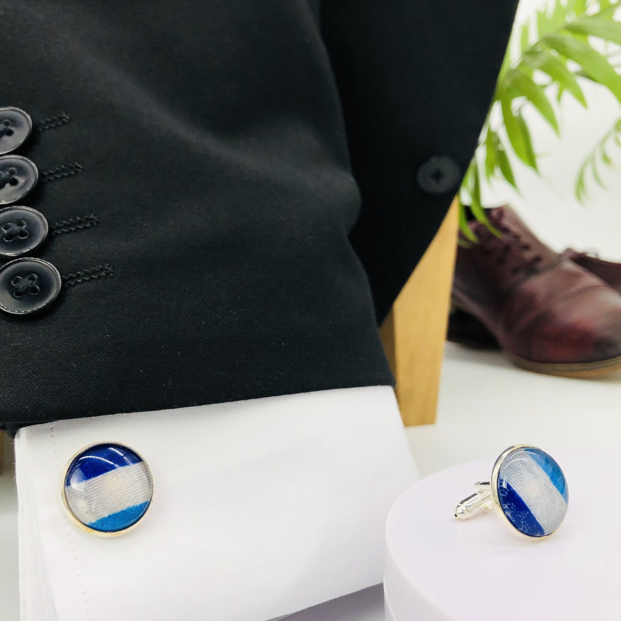 Sofane 18mm glass topped round cufflinks - silver - Image 5